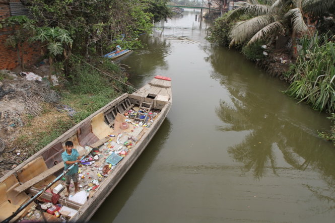 Điểm đầu rạch Hai Mang ở xã Tân Đông, huyện Thạnh Hóa, tỉnh Long An.