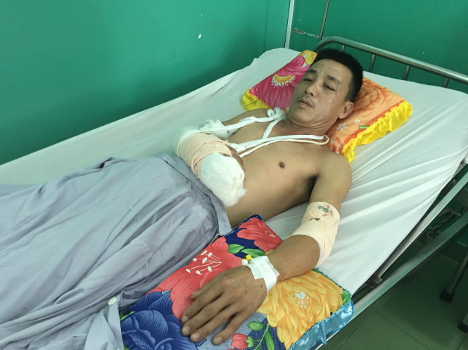 Anh Đỗ Công Điều đang điều trị tại bệnh viện - Ảnh: Đức Thanh
