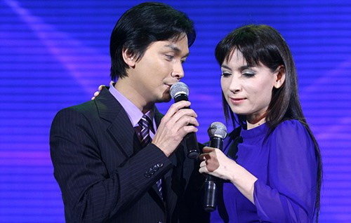 Mạnh Quỳnh và Phi Nhung - cặp đôi ăn ý của dòng nhạc trữ tình tại hải ngoại - Ảnh: T.N.