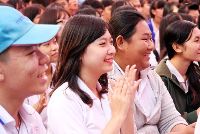 Học sinh tham dự chương trình tư vấn tuyển sinh - hướng nghiệp năm 2016. Ảnh: Trần Huỳnh