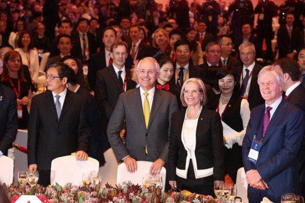Thủ tướng Úc Malcolm Turnbull (thứ hai từ phải sang) dự Tuần lễ Úc ở Trung Quốc -Ảnh: afr.com