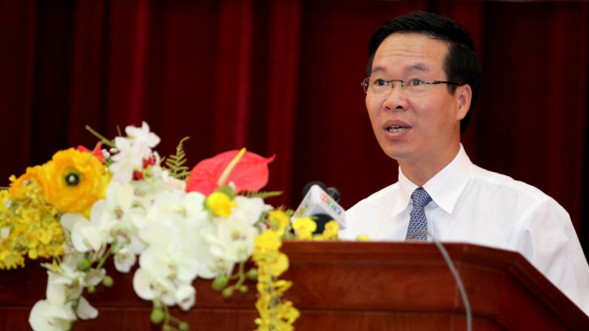 Ông Võ Văn Thưởng - Ủy viên Bộ Chính trị, Trưởng ban Tuyên giáo TW phát biểu tại hội nghị toàn quốc Tổng kết công tác hội và thi đua, khen thưởng năm 2015, phương hướng, nhiệm vụ năm 2015 sáng 22-4 - Ảnh: Quang Định