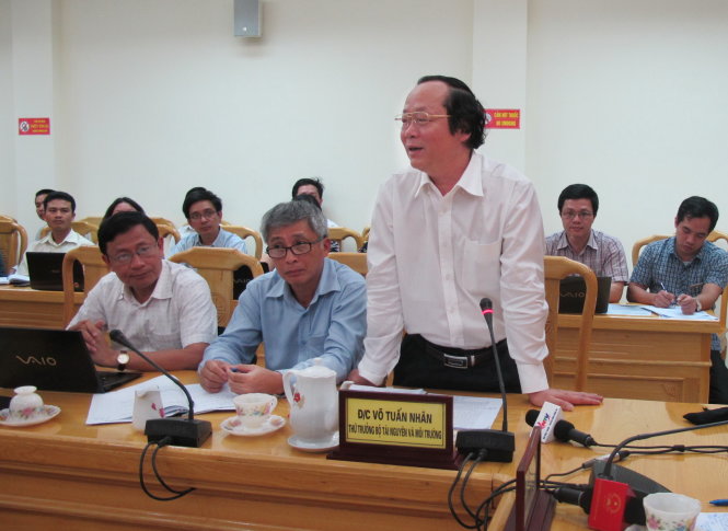 Thứ trưởng Bộ Tài nguyên - môi trường Võ Tuấn Nhân cho rằng hệ thống xả thải ra biển của Formosa thiết kế theo quy trình được cấp phép, tuy nhiên họ xả thải cái gì, xả thải như thế nào là vấn đề khác - Ảnh: Hồ Văn
