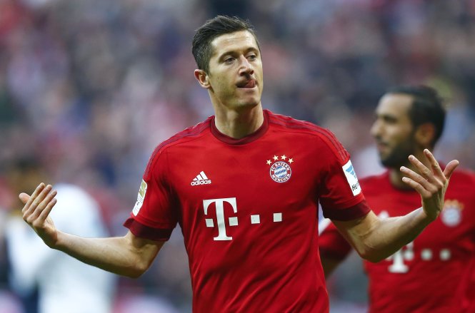 Lewandowski sẽ là một trong những cầu thủ đáng sợ nhất bên phía B.M - Ảnh: Reuters