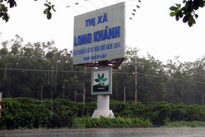 Mưa giải nhiệt tại thị xã Long Khánh (Đồng Nai) - Ảnh trên facebook Người Long Khánh