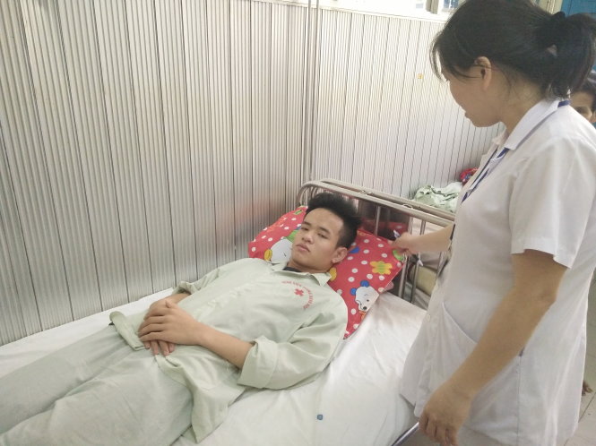 Dương đang điều trị bệnh - Ảnh: Triều Sơn