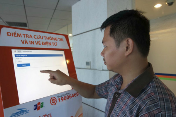Kios in vé tự động. - Ảnh tư liệu