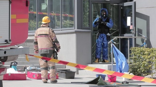 Chuyên gia hóa học đến khu vực xảy ra rò rỉ hóa chất - Ảnh: RT/dn.se