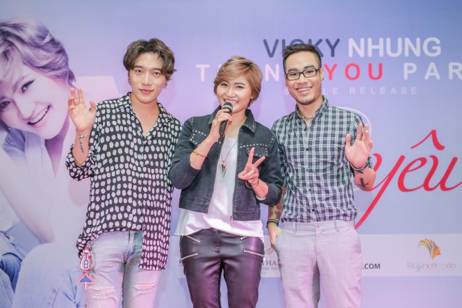 Nữ ca sĩ Vicky Nhung và nhạc sĩ Châu Đăng Khoa (trái) và nhạc sĩ Đinh Huy