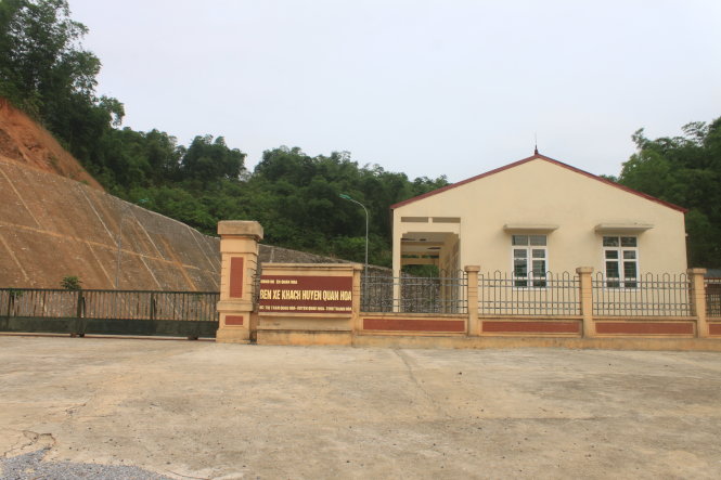 Bến xe khách huyện Quan Hóa (Thanh Hóa) bị bỏ hoang - Ảnh: H.ĐỒNG