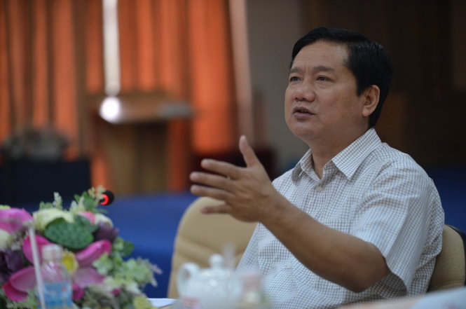 Bí thư Thành ủy TP.HCM Đinh La Thăng phát biểu trong buổi làm việc với công viên phần mềm Quang Trung, Q.12, TP.HCM sáng 28-05 - Ảnh: Quang Định