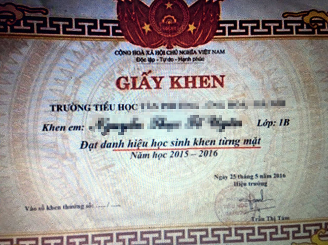 Giấy khen một học sinh tiểu học đạt danh hiệu học sinh khen từng mặt, được đăng trên diễn đàn giáo viên - Ảnh: T.L.