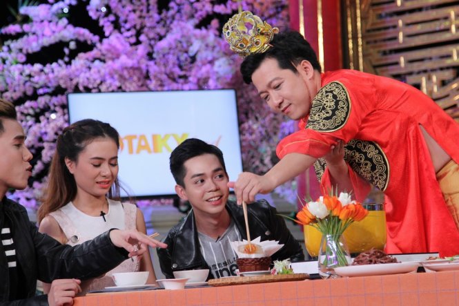 Trường Giang và các thí sinh trong chương trình Thử thách