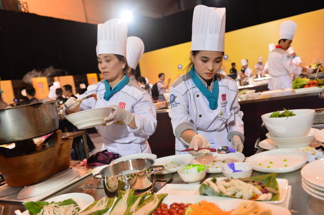 Các đội tranh tài tại cuộc thi Chiếc thìa vàng 2016 - Ảnh: Quang Định