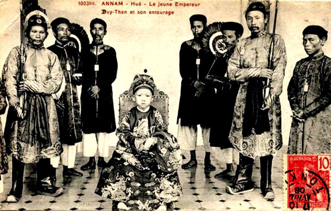 Vua Duy Tân lên ngôi