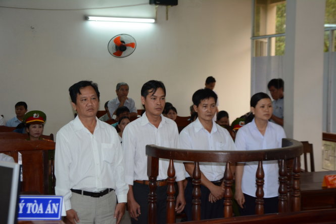 Các bị cáo tại phiên tòa - Ảnh: Đ.Trong