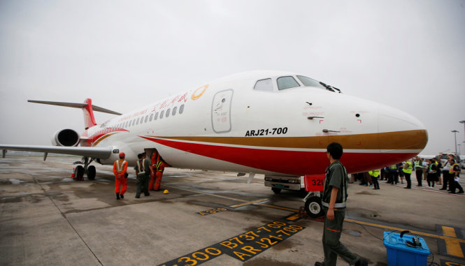 Chiếc máy bay ARJ21 - Ảnh: REUTERS