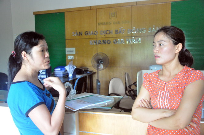 Từ cuối năm 2014, nhiều khách hàng mua nền đất của Khang Gia Hân yêu cầu chủ dự án hoàn tất thủ tục để xây dựng nhưng đến nay chưa được đáp ứng - Ảnh: ĐÔNG HÀ