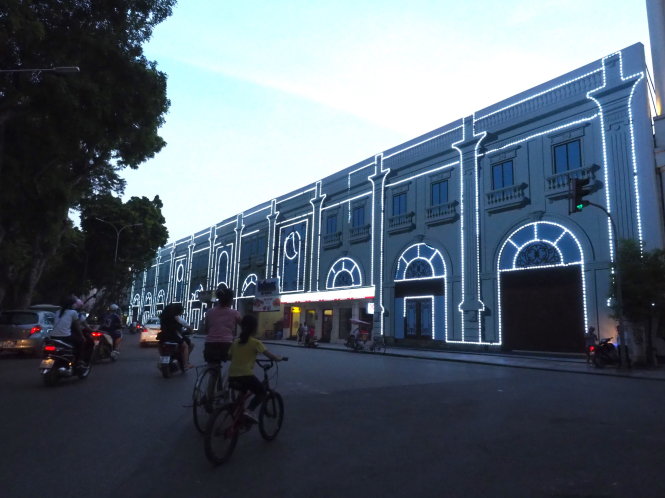 Địa chỉ số 22-32 Lê Thái Tổ đang là công trình nhà cũ và là một nhà dài, được chia thành nhiều gian khác nhau - Ảnh: NGUYỄN KHÁNH