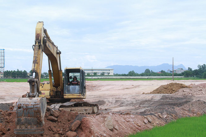 Khu đất hơn 2,5ha đang được san lấp - Ảnh: Hữu Khá