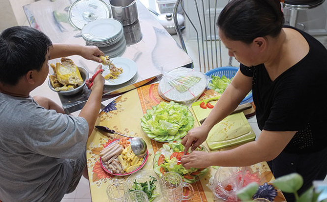 Sinh tố từ rau, củ trong mỗi bữa ăn gia đình là vô cùng quan trọng - Ảnh minh họa: Châu Anh