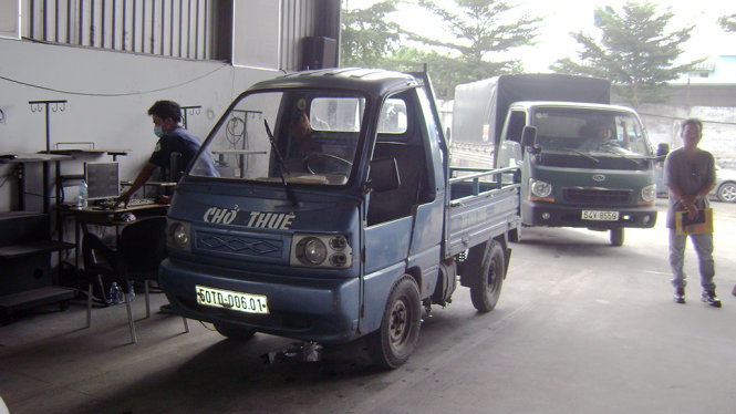 Xe TĐ kiểm định ở Trung tâm 50-07 V - Ảnh: NGỌC ẨN