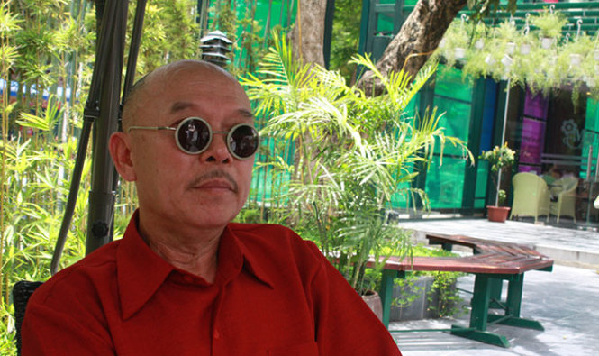 Họa sĩ Thành Chương tại Hà Nội sáng 23-7 - Ảnh: HỮU KHOA