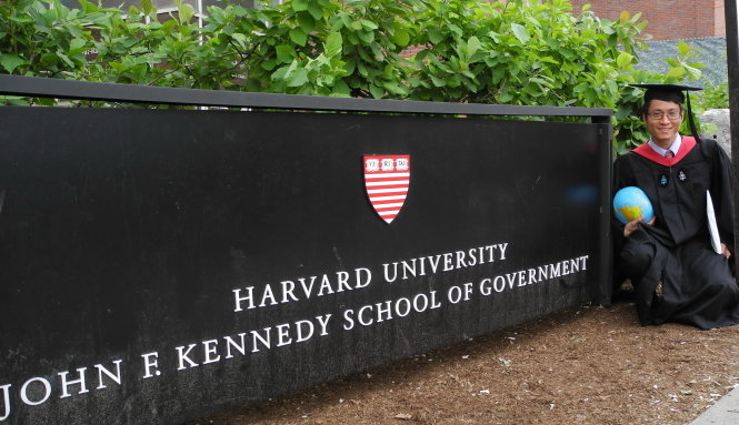 Huỳnh Hạnh Phúc trong ngày lễ tốt nghiệp tại ĐH Harvard vào tháng 5-2015 - Ảnh: Q.N.