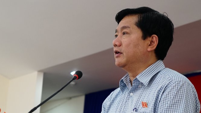Bí thư Thành uỷ TP.HCM trả lời kiến nghị của cử tri huyện Hóc Môn sáng 4-8 - Ảnh: Thuận Thắng