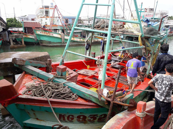 Ghe đánh cá KG-93232TS, nơi năm người bị ngạt khí gas - Ảnh: V.PHỤNG