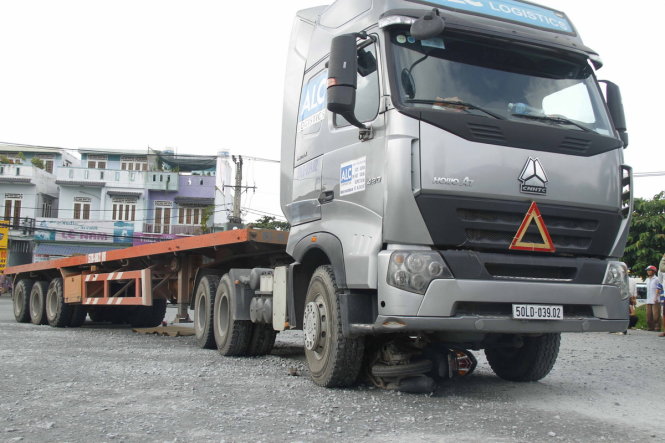 Hiện trường vụ tai nạn thương tâm sáng 17-8 - Ảnh: XUÂN AN