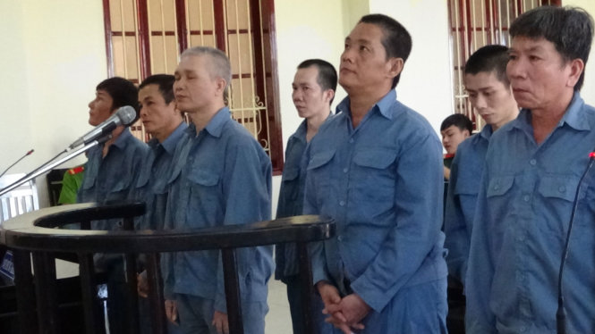Các bị cáo tại tòa - Ảnh: THÀNH NHƠN