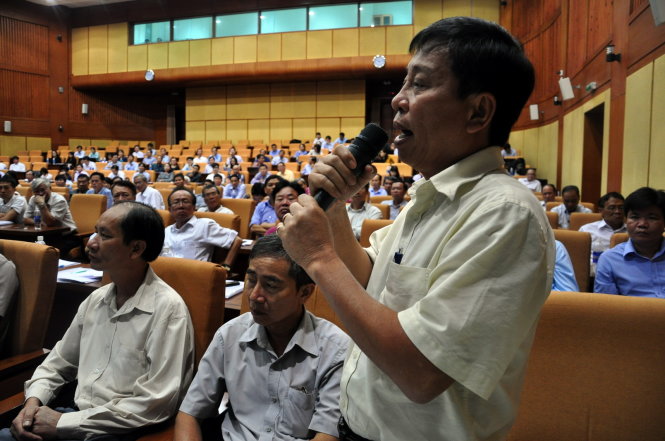 Một nhà đầu tư phát biểu tại hội nghị đối thoại, quán triệt xử lý các dự án chậm triển khai do UBND tỉnh Bà Rịa- Vũng Tàu tổ chức sáng 30-8. Ảnh: Đông Hà.