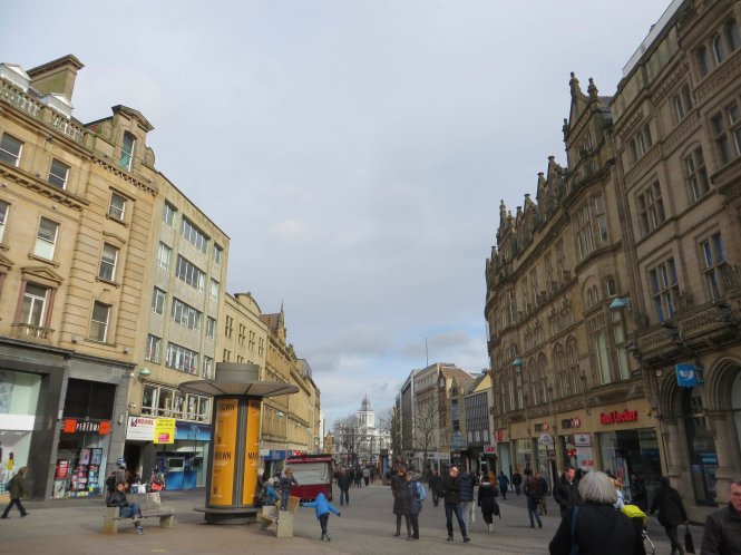 Một kiểu kiến trúc đặc trưng ở Sheffield - Ảnh: KIM NGÂN