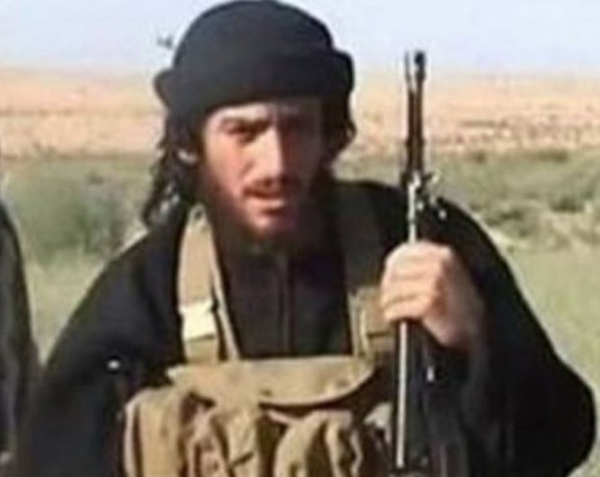 Bộ trưởng Thông tin của IS Wa'il Adil Hasan Salman al-Fayad - Ảnh: Reuters