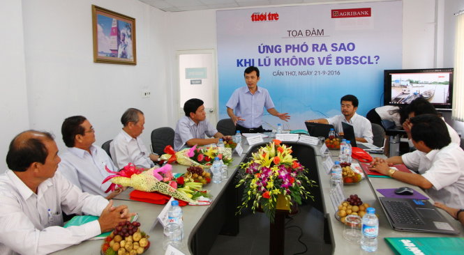Quang cảnh buổi tọa đàm “Ứng phó ra sao khi lũ không về ĐBSCL” tổ chức tại TP Cần Thơ sáng 21-9 - Ảnh: CHÍ QUỐC