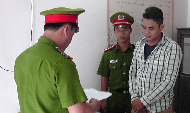 Đối tượng Phan Văn Sang tại cơ quan điều tra - Ảnh: Châu Thành
