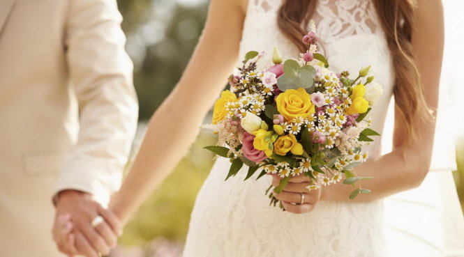Một cô gái 24 tuổi ở Mỹ vừa phát hiện đã cưới phải... ông nội ruột của mình - Ảnh: iStock