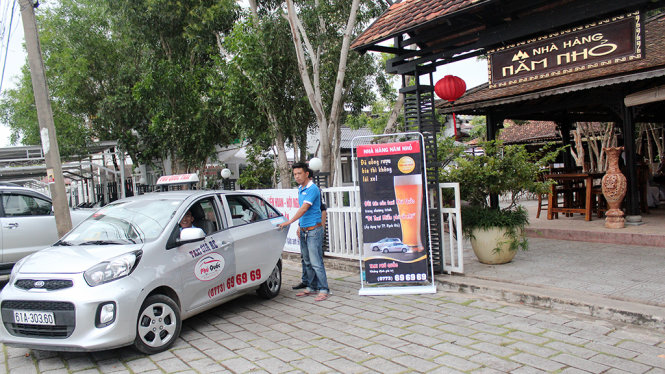 Dịch vụ “Đi taxi về nhà miễn phí” bắt đầu thực hiện từ ngày 10-10-2016 - Ảnh: THẾ HẠNH
