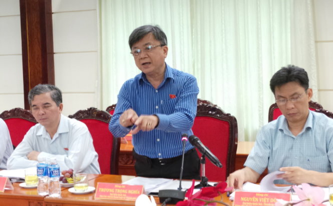 Đại biểu Trương Trọng Nghĩa phát biểu chiều 12-10 - Ảnh: Mai Hương