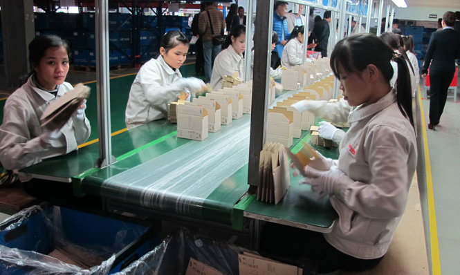 Theo nghiên cứu của EUROCham, hiệp định thương mại tự do VN-EU sẽ tạo thêm nhiều việc làm. Trong ảnh: Sản xuất hàng hóa tại một DN công nghiệp hỗ trợ - Ảnh: ANH ĐỨC