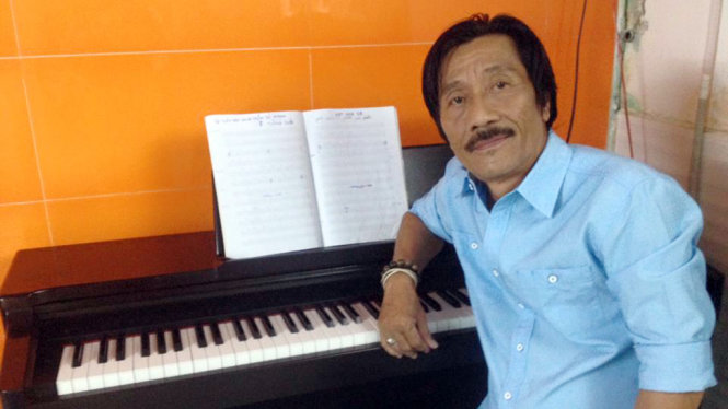 Anh cho rằng tiếng Pháp như tiếng mẹ đẻ, muốn hát được nó phải thả hồn vào từng câu hát