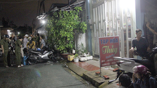 Tiệm tạp hóa, nơi xảy ra vụ án mạng - Ảnh: NGỌC KHẢI