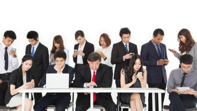 Di động chiếm lĩnh trên toàn cầu, tạo ra ngành các công nghiệp tỉ đô - Ảnh: Shutterstock