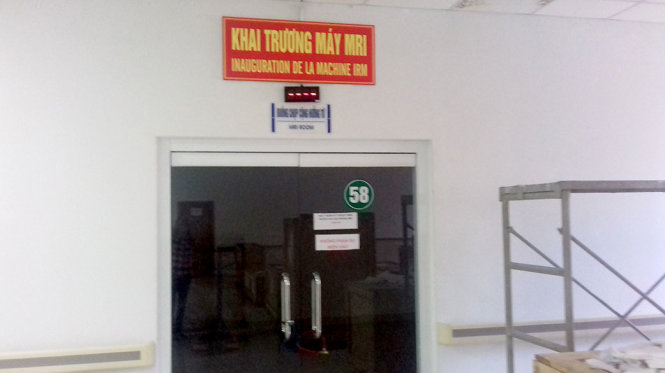 Phòng chụp MRI hiện đang bị khóa trái do máy hư - Ảnh: T.LŨY