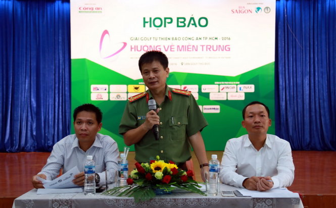 Đại tá Trần Trọng Dũng, Tổng Biên tập báo Công an TP.HCM phát biểu tại cuộc họp báo sáng 18-11 tại TP.HCM. Ảnh: TUẤN LÊ
