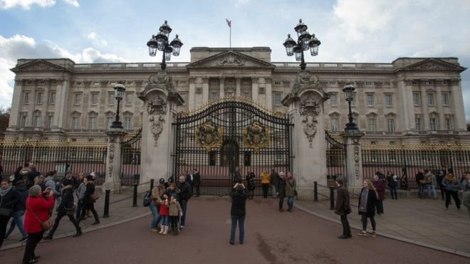 Điện Buckingham - Ảnh: AFP