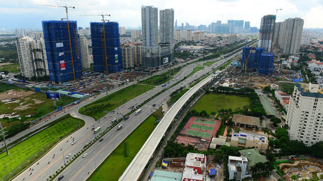 Metro - hệ thống giao thông thông minh đang được xây dựng ở TP.HCM - Ảnh: QUANG ĐỊNH