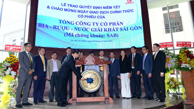 Sabeco đã chính thức niêm yết ngày 6-12 sau 8 năm chào bán cổ phiếu lần đầu - Ảnh: T.Hương