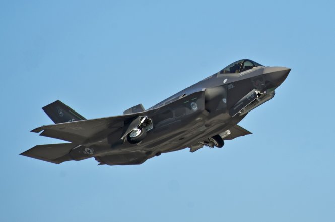 Lockheed Martin sản xuất chiến đấu cơ F-35 cho không quân Mỹ và các nước đồng minh - Ảnh: Reuters